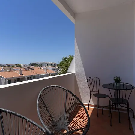 #386 Sea View, Stunning And Unobstructed Apartment